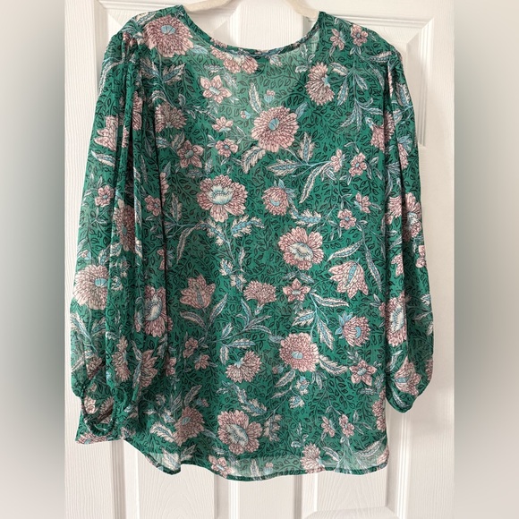 Torrid Sheer Green Floral 2X Blouse 🌸 - Picture 7 of 8